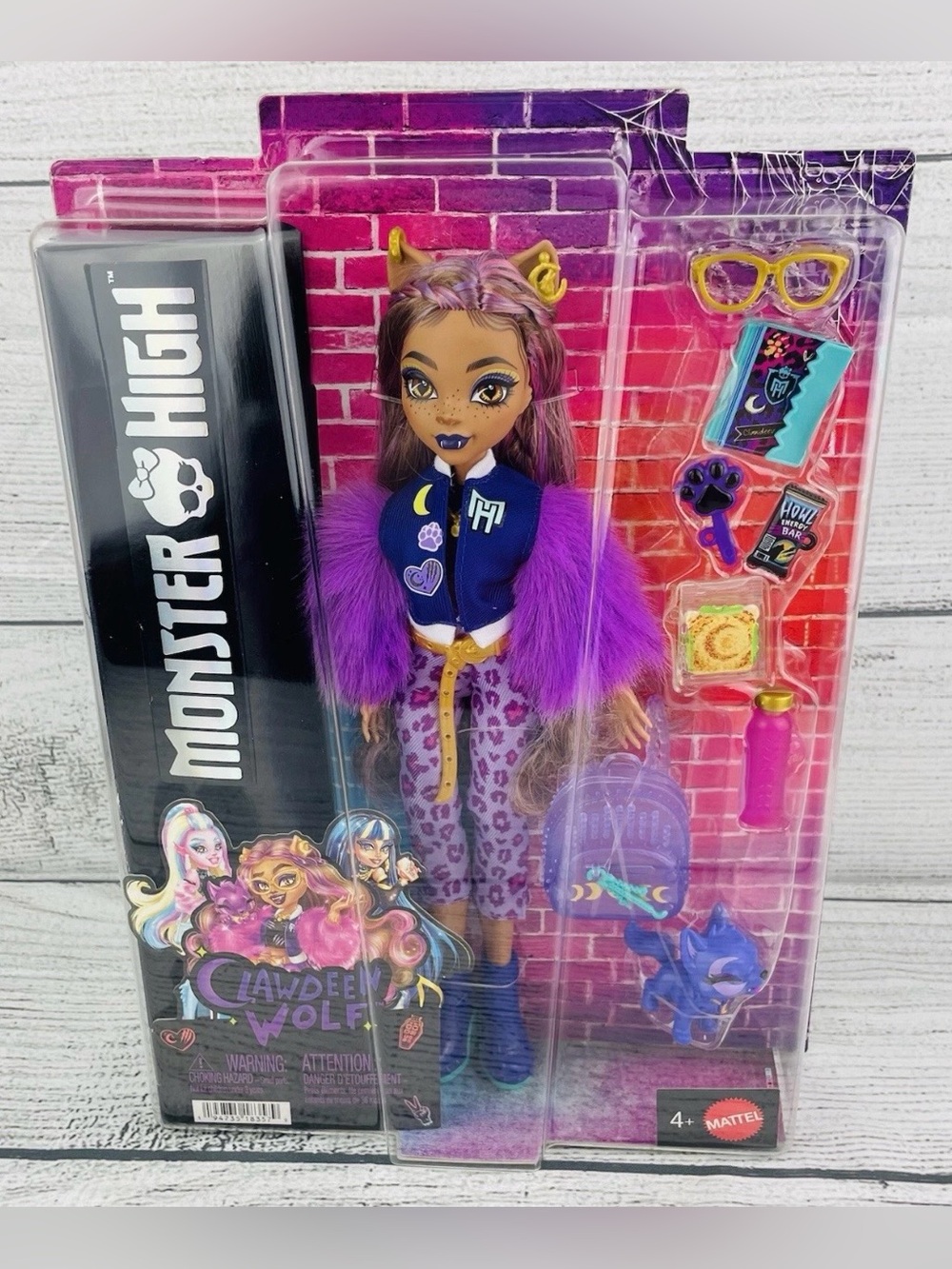 MONSTER HIGH Clawdeen Wolf Doll Purple Hair Fashion Accessories Pet Crescent New